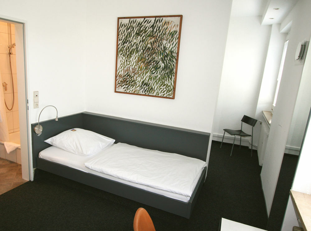 Chelsea Hotel โคโลญ ภายนอก รูปภาพ